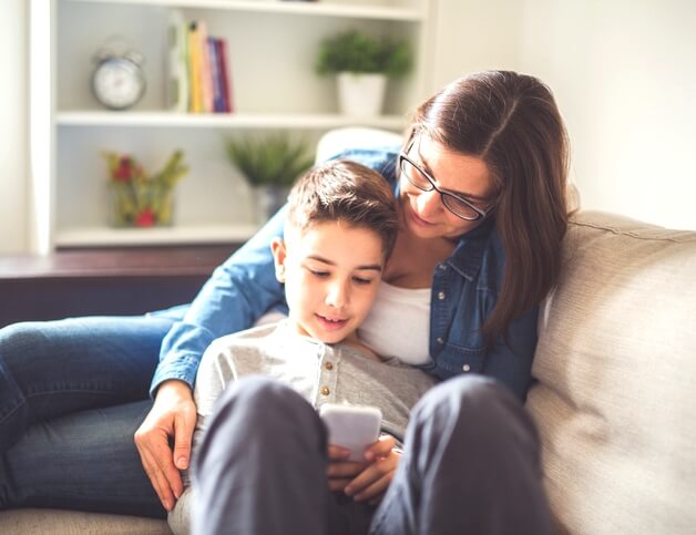 Protéger son enfant avec un logiciel espion smartphone